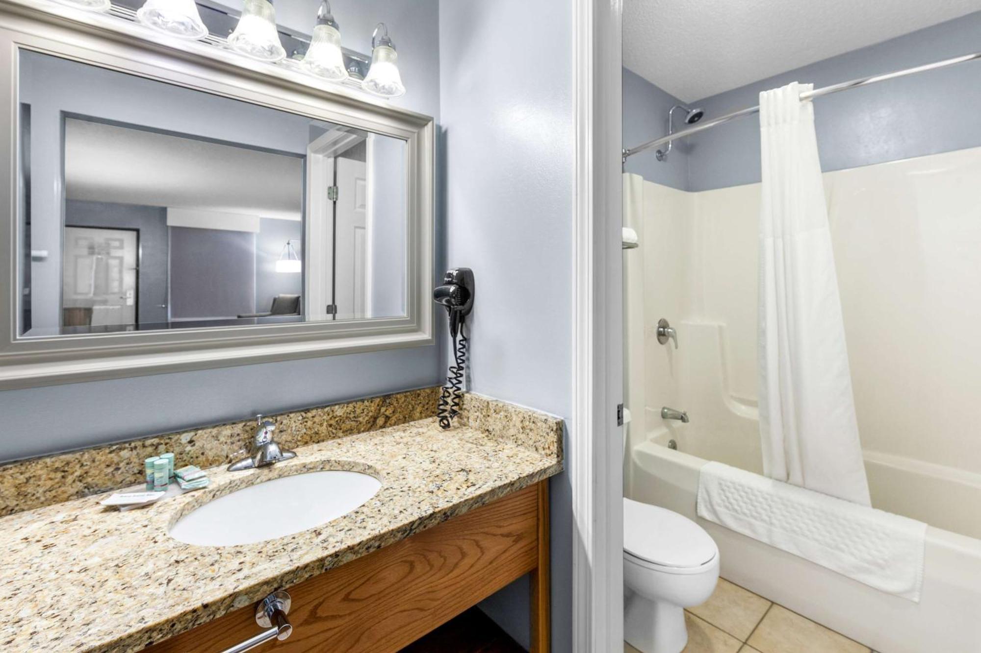 Quality Inn Barbourville Buitenkant foto